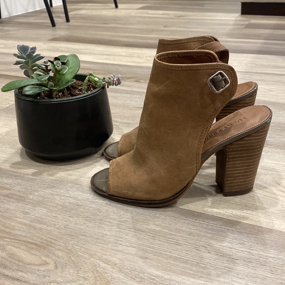Lucky Brand Heel - Picture 3 of 6
